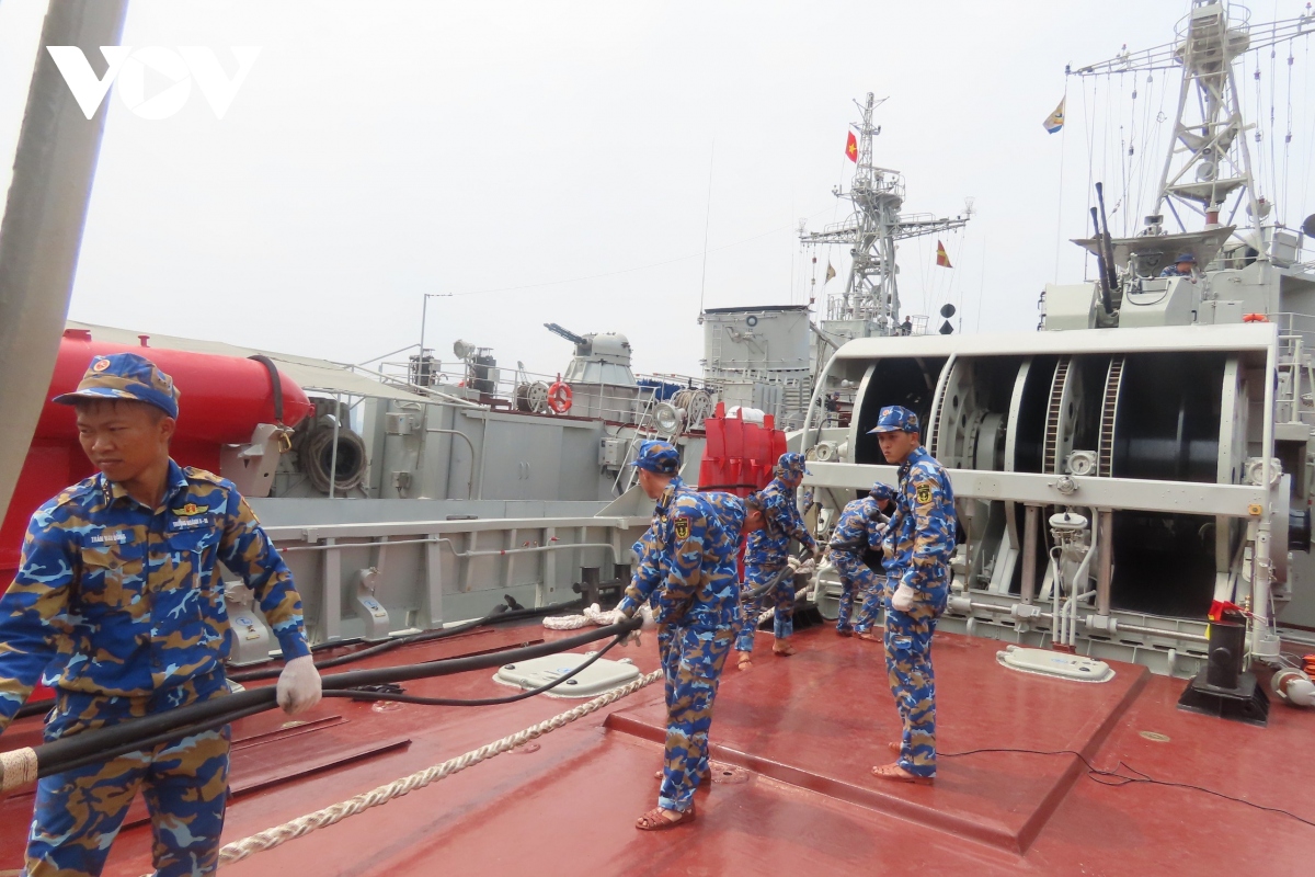 nhung bong hoa bien cong hien vi bien dao to quoc hinh anh 8