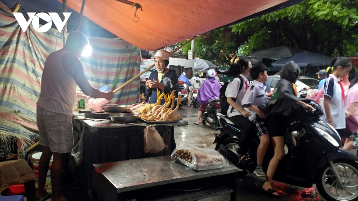 phong chong bao so 3, ha noi va cac dia phuong khong lo thieu hang hoa hinh anh 1