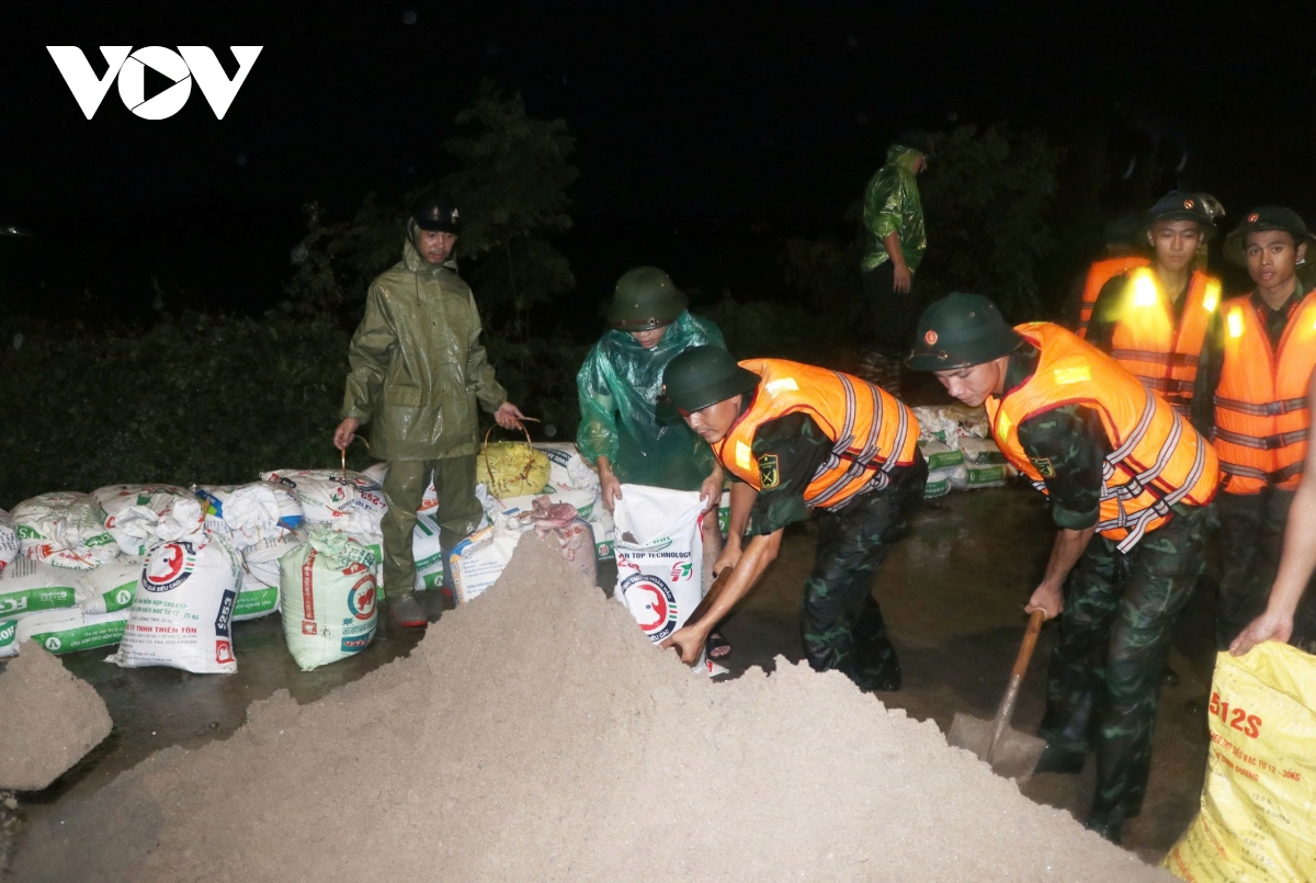 bac ninh khan truong dap de boi Dau han ngay trong dem hinh anh 2