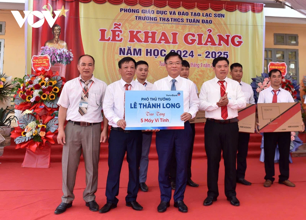 pho thu tuong le thanh long du khai giang tai hoa binh hinh anh 5