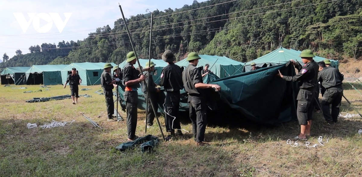 lao cai di doi 115 nguoi dan thon kho vang lanh tren dinh nui xuong noi an toan hinh anh 4