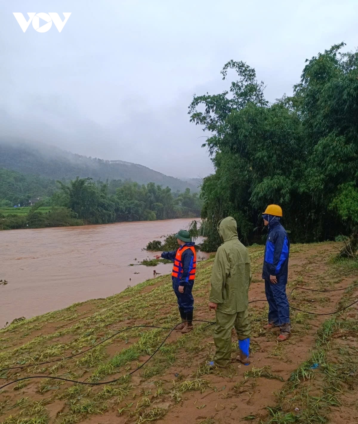 lang son khac phuc su co, dam bao thong tin lien lac cho nguoi dan hinh anh 2