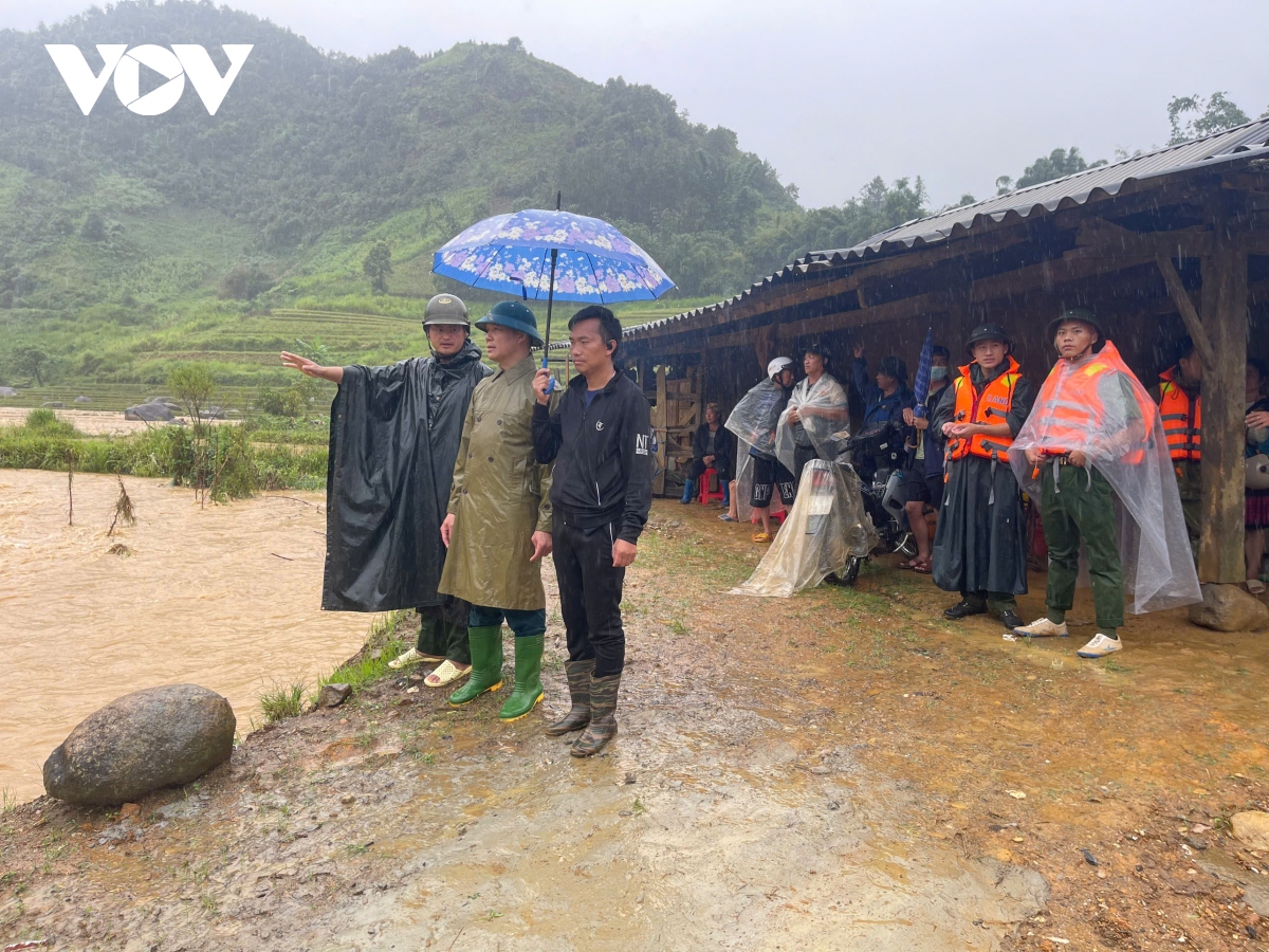 yen bai ghi nhan 1 nguoi chet, hon 400 nha bi thiet hai do bao so 3 hinh anh 2