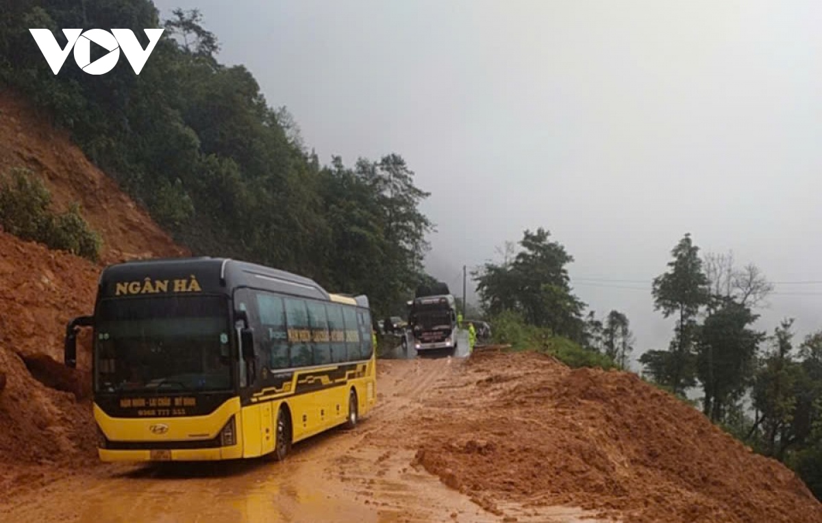 thong tuyen quoc lo 4d, giao thong lai chau sa pa lao cai ket noi tro lai hinh anh 1