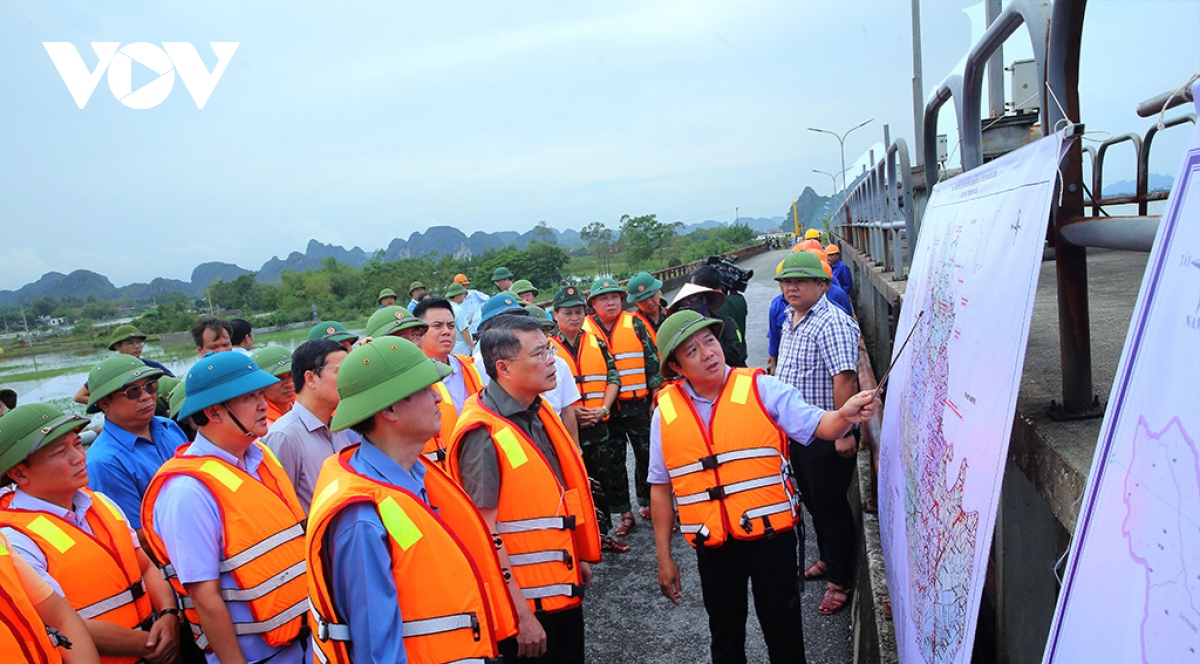 Ong le minh hung Dat tinh mang, an toan, suc khoe cua nguoi dan len tren het hinh anh 2