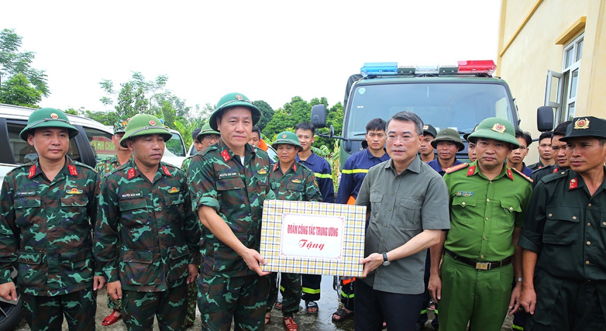 Ong le minh hung Dat tinh mang, an toan, suc khoe cua nguoi dan len tren het hinh anh 3