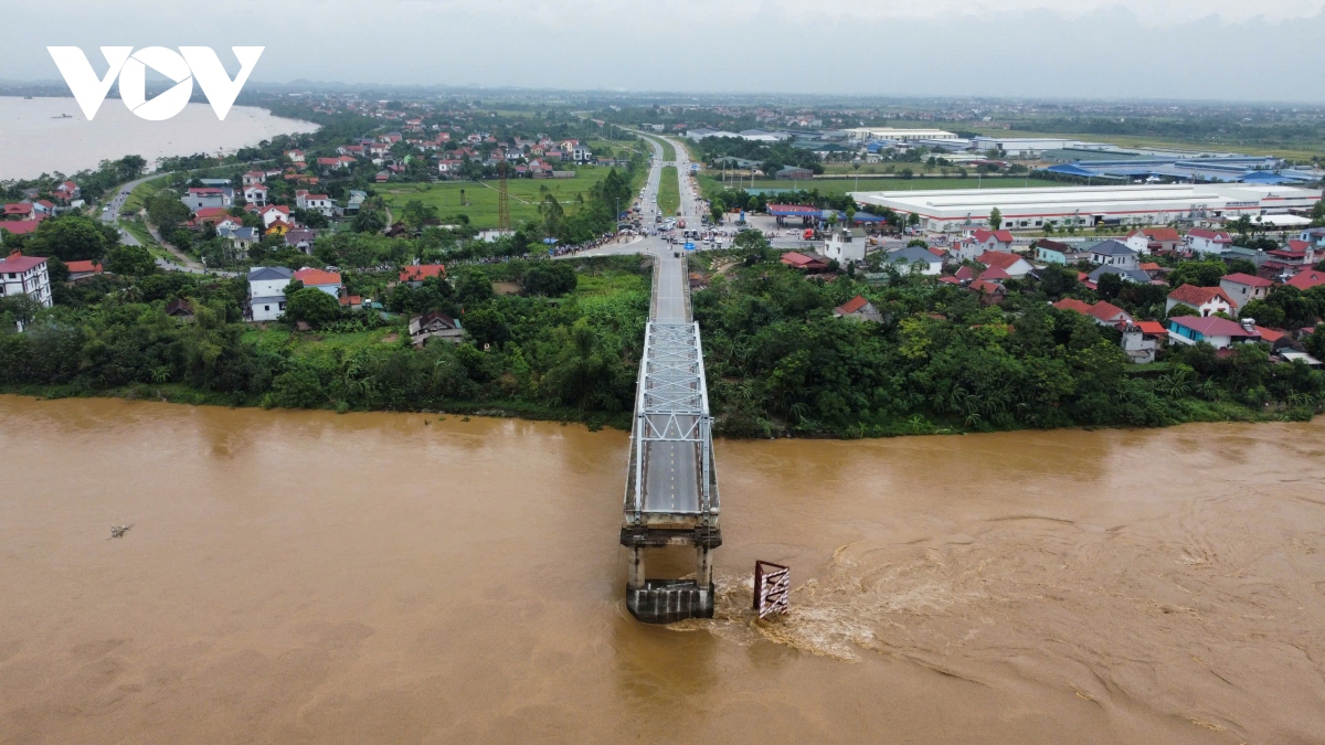 hinh anh sap cau phong chau phu tho nhin tu tren cao hinh anh 7