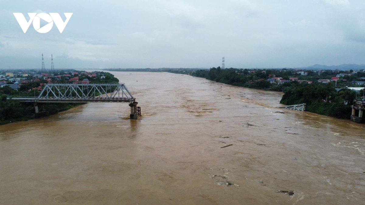 hinh anh sap cau phong chau phu tho nhin tu tren cao hinh anh 6