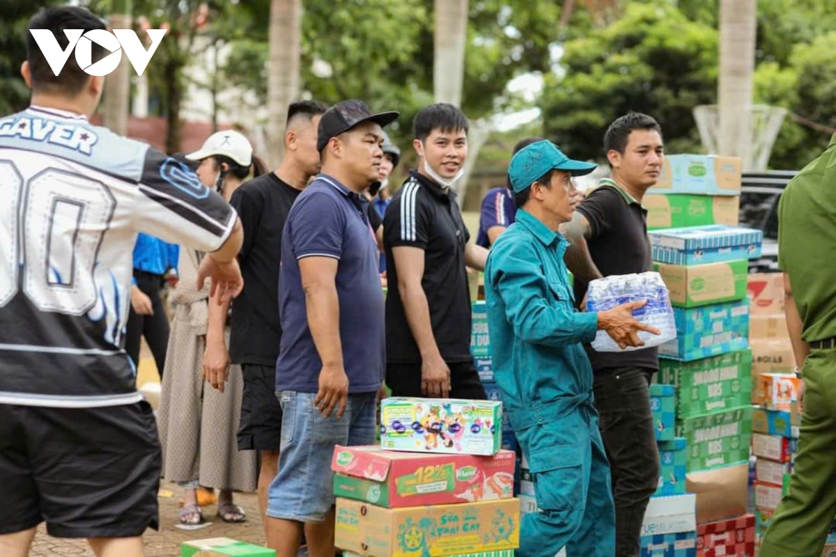 cac tinh, thanh tren ca nuoc ho tro dong bao bi thiet hai do con bao so 3 hinh anh 23