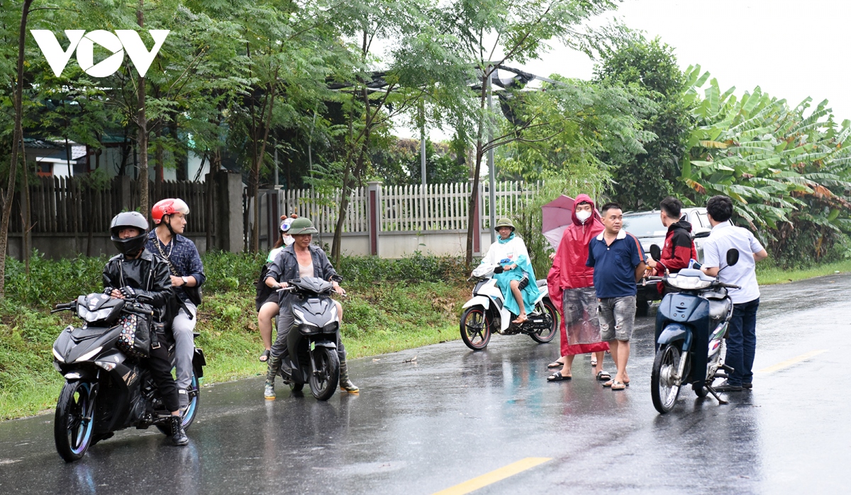 bat luc nhin nuoc lu dang cao chia cat duong tu thai nguyen di bac kan hinh anh 3