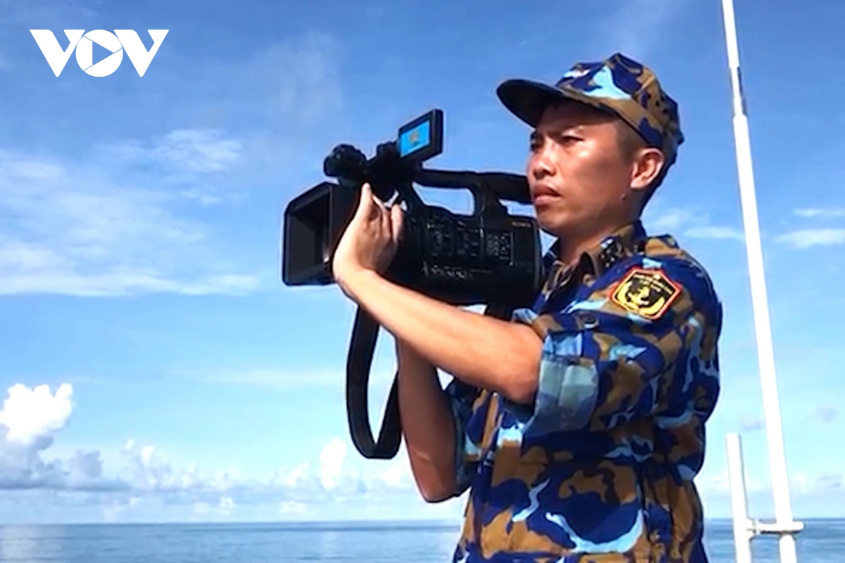 nhung bong hoa bien cong hien vi bien dao to quoc hinh anh 11