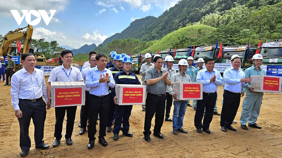 thu tuong du le khoi cong xay dung du an cao toc hoa binh - moc chau hinh anh 7