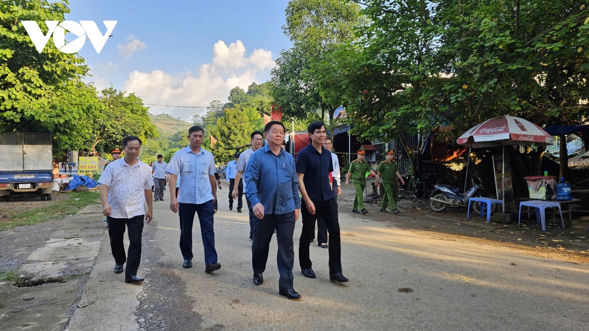 truong ban tuyen giao trung uong kiem tra cong tac khac phuc hau qua mua lu tai moc chau hinh anh 6