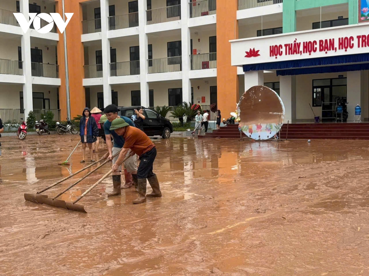 nhieu truong hoc o quang ninh don hoc sinh quay tro lai sau bao yagi hinh anh 3