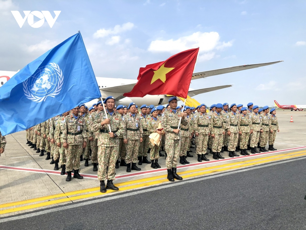 những người lính mũ nồi xanh việt nam hoàn thành xuất sắc nhiệm vụ hình ảnh 1 nhung nguoi linh mu noi xanh viet nam hoan thanh xuat sac nhiem vu hinh anh 1