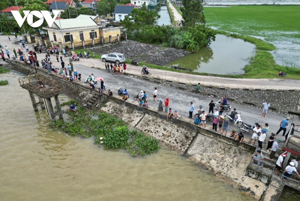 Ong le minh hung Dat tinh mang, an toan, suc khoe cua nguoi dan len tren het hinh anh 4