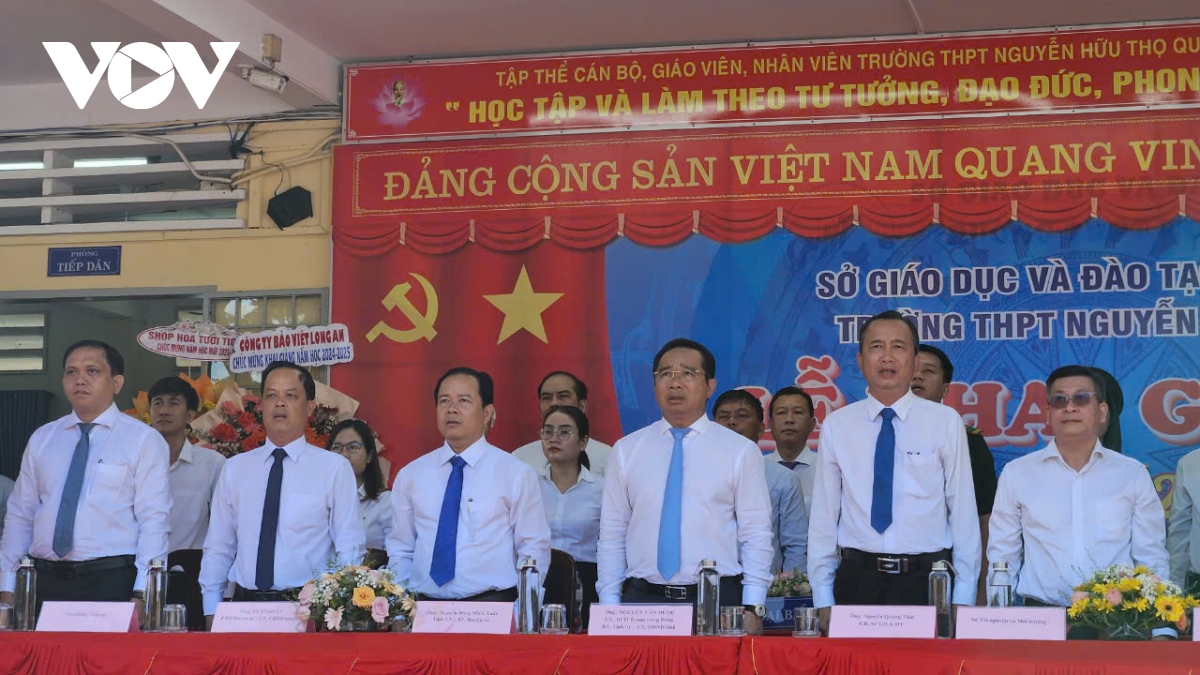 hoc sinh ca nuoc han hoan du le khai giang nam hoc moi 2024-2025 hinh anh 121