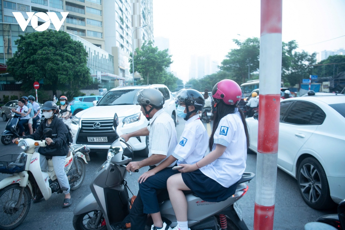 Duong ha noi un tac nghiem trong ngay khai giang hinh anh 4