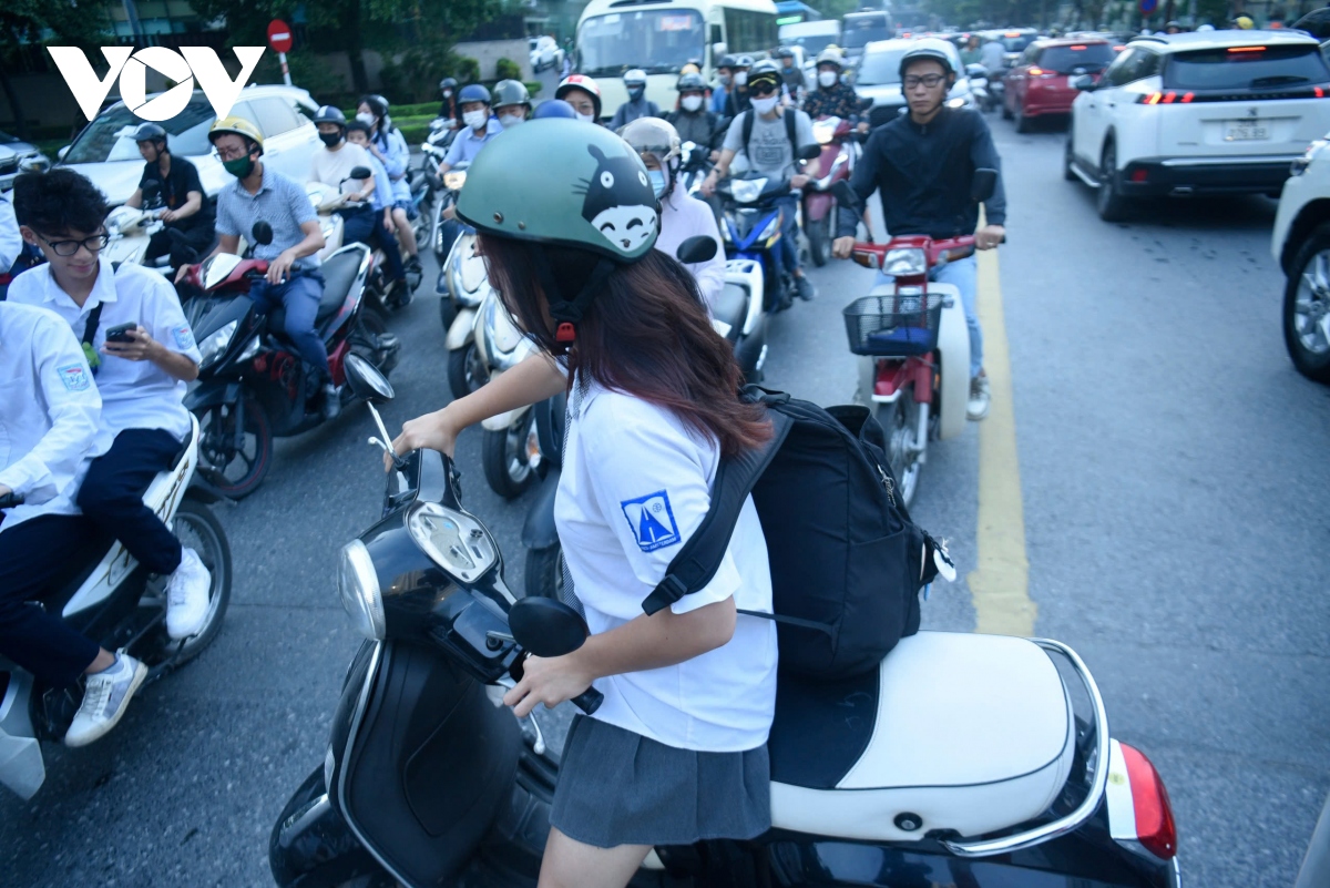 Duong ha noi un tac nghiem trong ngay khai giang hinh anh 8