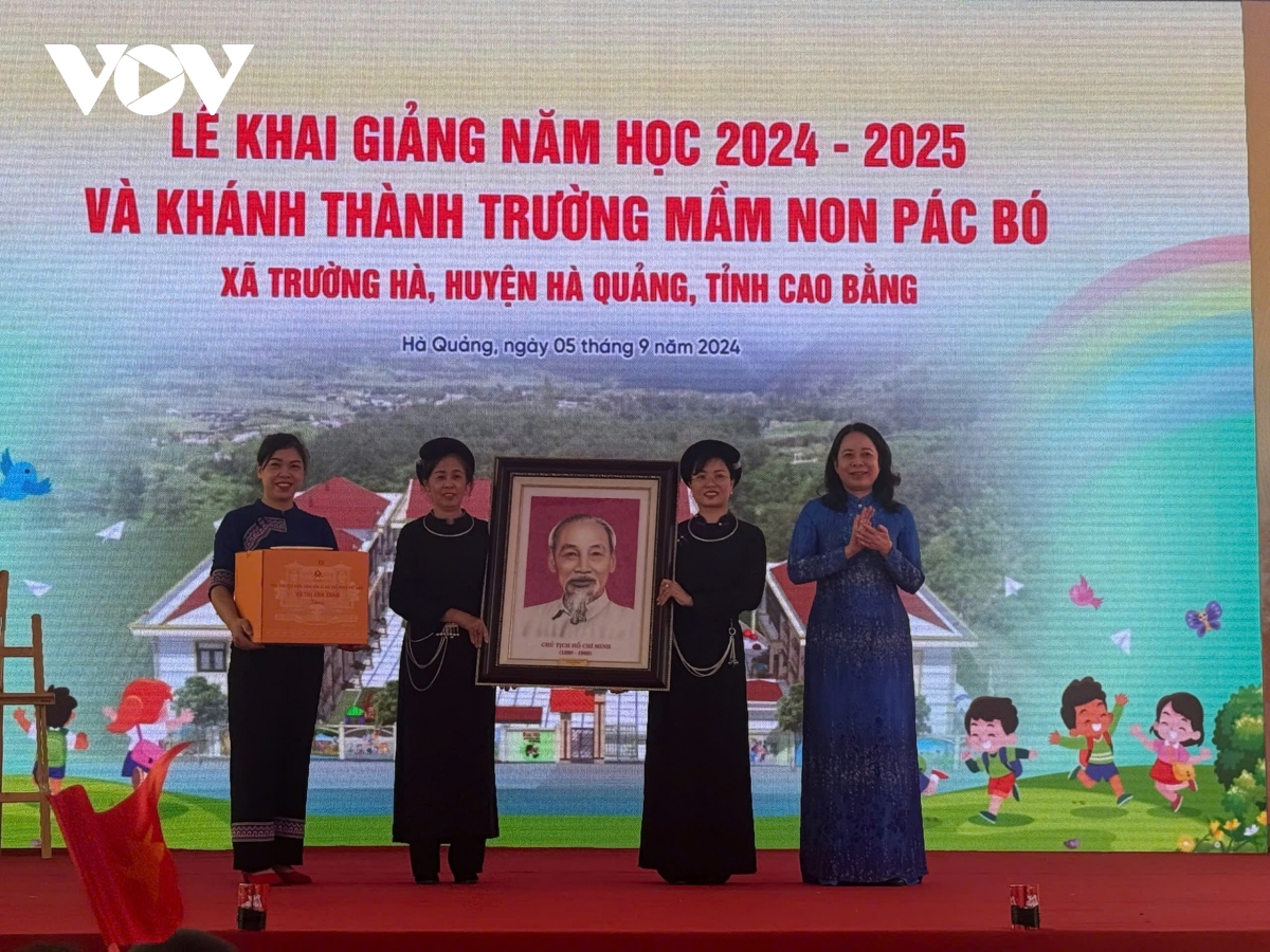 hoc sinh ca nuoc han hoan du le khai giang nam hoc moi 2024-2025 hinh anh 36