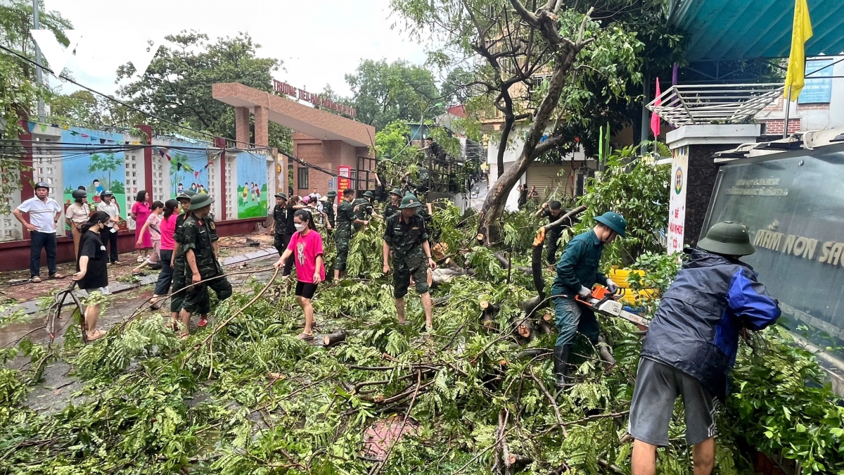 cac truong hoc o ha noi khan truong khac phuc hau qua bao so 3 hinh anh 3