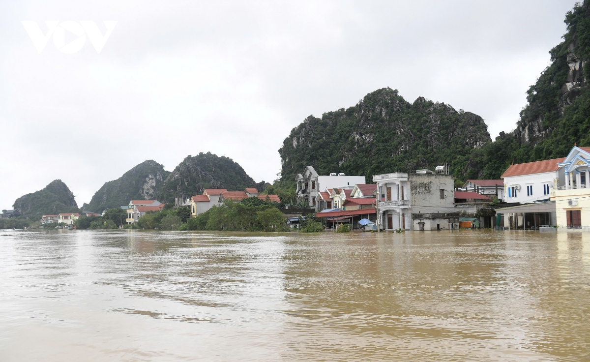 hang nghin ho dan o ninh binh bi ngap nang khi nuoc lu dang cao hinh anh 7