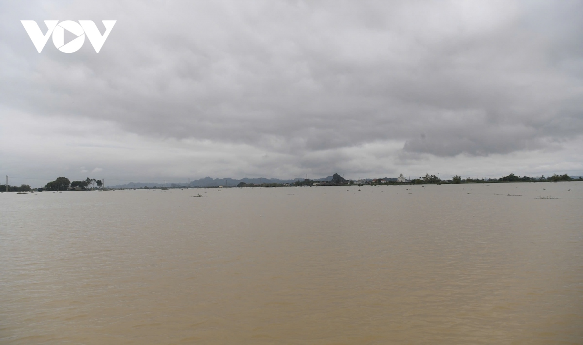 hang nghin ho dan o ninh binh bi ngap nang khi nuoc lu dang cao hinh anh 15