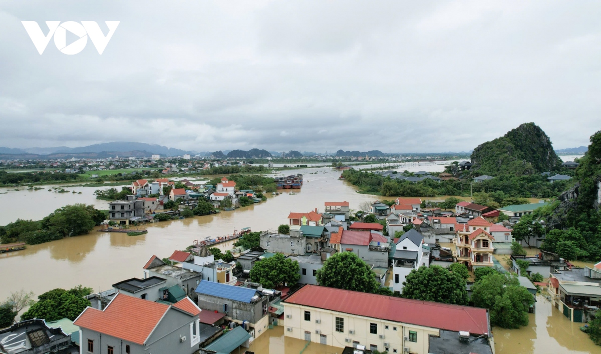 hang nghin ho dan o ninh binh bi ngap nang khi nuoc lu dang cao hinh anh 3