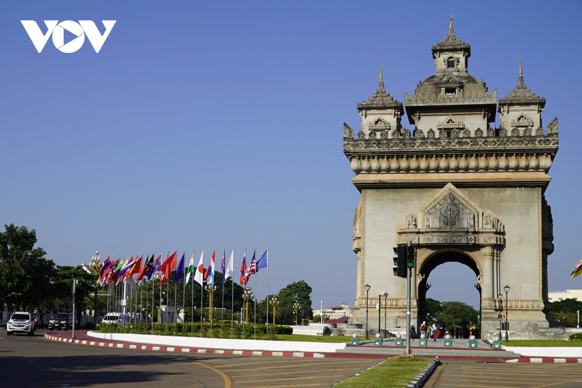 khoi dong tuan le hoi nghi cap cao asean lan thu 44, 45 tai lao hinh anh 1