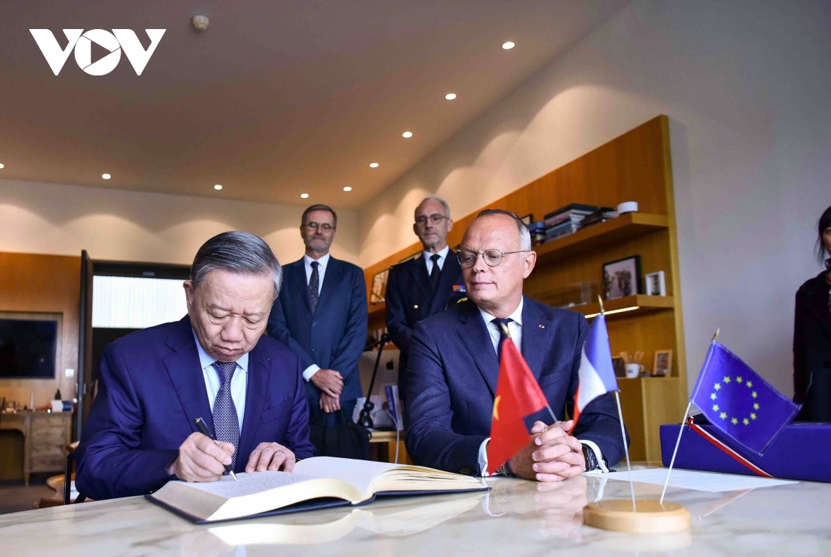 tong bi thu, chu tich nuoc to lam gap lam viec voi thi truong tp le havre, phap hinh anh 3 tong bi thu, chu tich nuoc to lam gap lam viec voi thi truong tp le havre, phap hinh anh 3