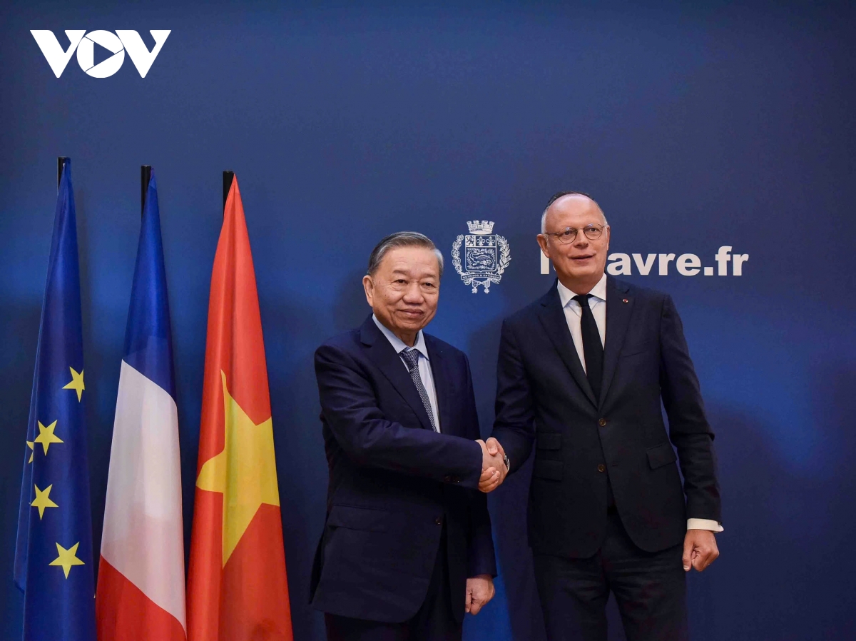 tong bi thu, chu tich nuoc to lam gap lam viec voi thi truong tp le havre, phap hinh anh 1 tong bi thu, chu tich nuoc to lam gap lam viec voi thi truong tp le havre, phap hinh anh 1