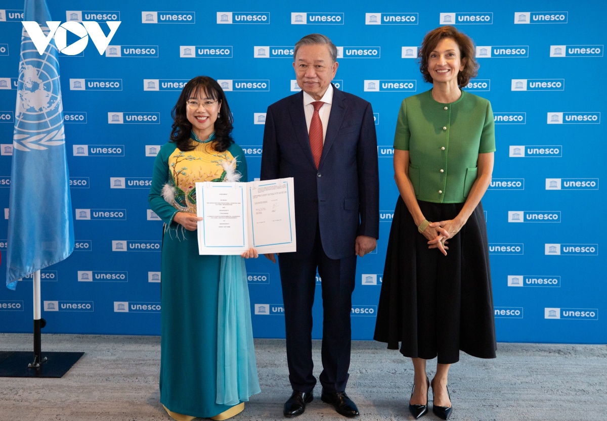 tổng bí thư, chủ tịch nước tô lâm gặp tổng giám đốc tổ chức unesco hình ảnh 4 tong bi thu, chu tich nuoc to lam gap tong giam doc to chuc unesco hinh anh 4