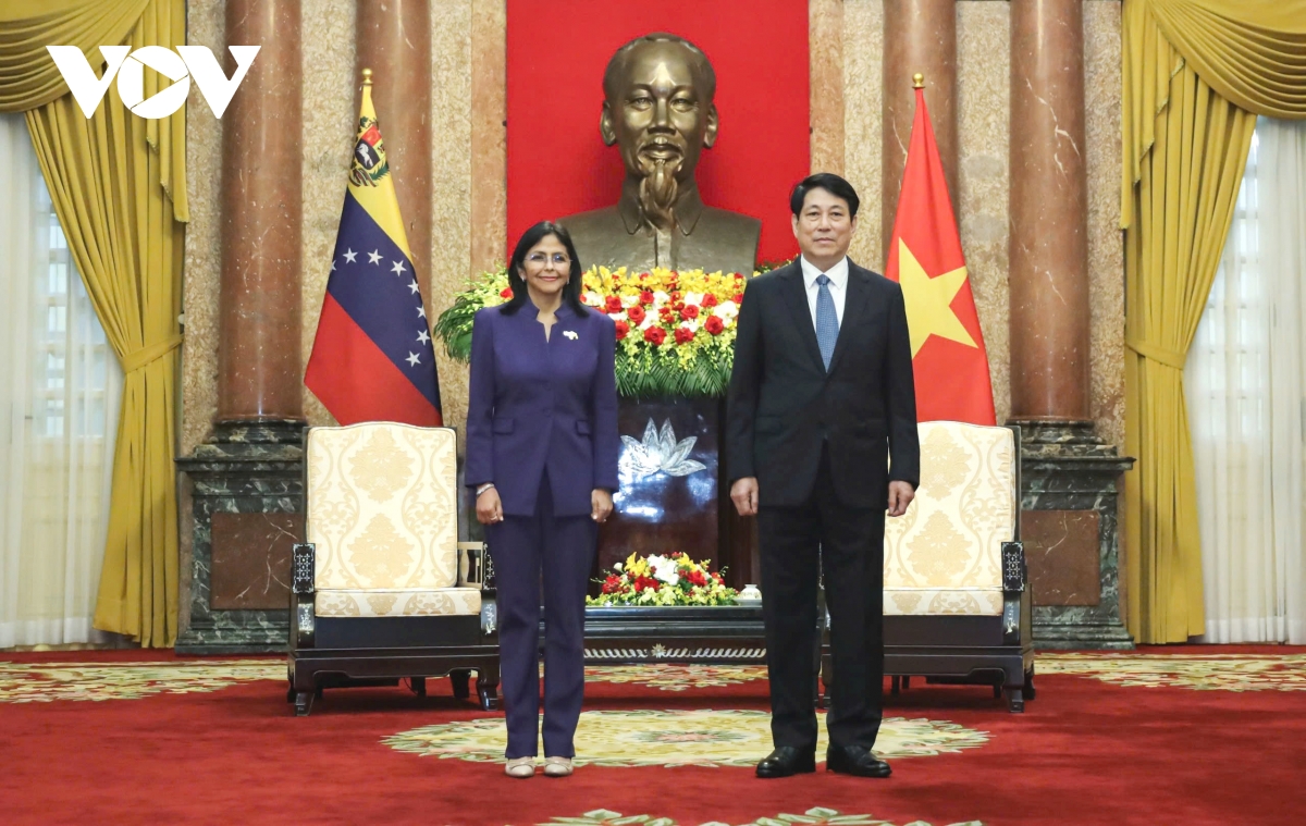 chủ tịch nước lương cường tiếp phó tổng thống thường trực cộng hòa venezuela hình ảnh 2 chu tich nuoc luong cuong tiep pho tong thong thuong truc cong hoa venezuela hinh anh 2