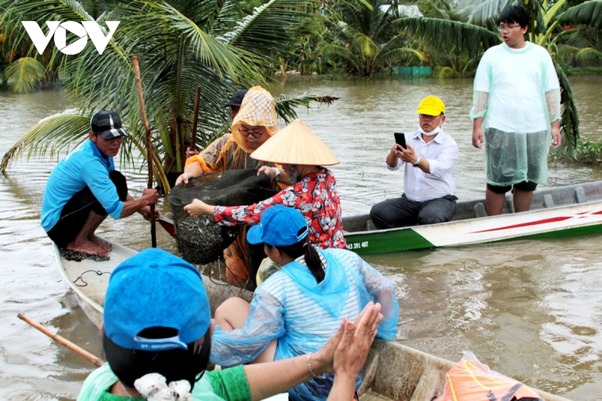 ve Dong thap trai nghiem du lich mua nuoc noi hinh anh 4