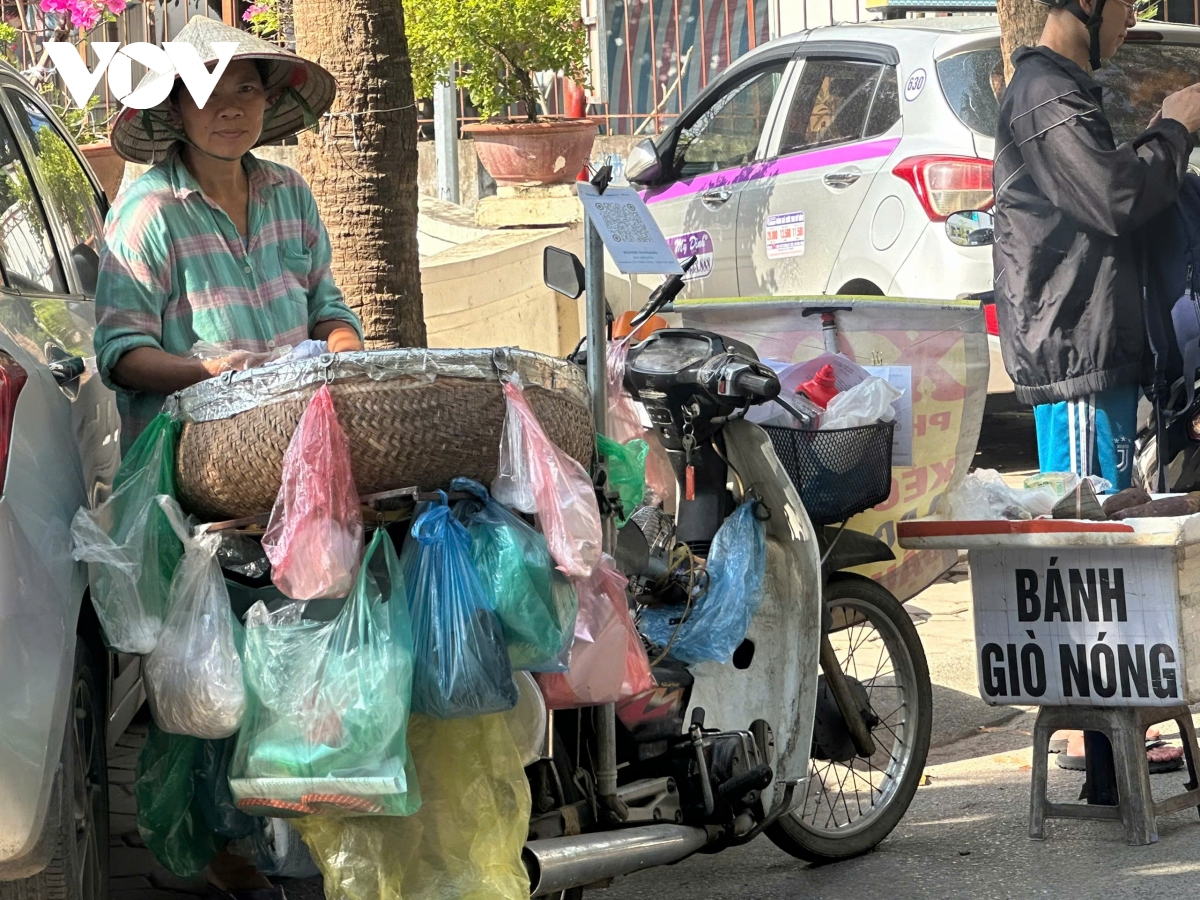 pho phuong ve dem, gap nhung than co lan loi hinh anh 12