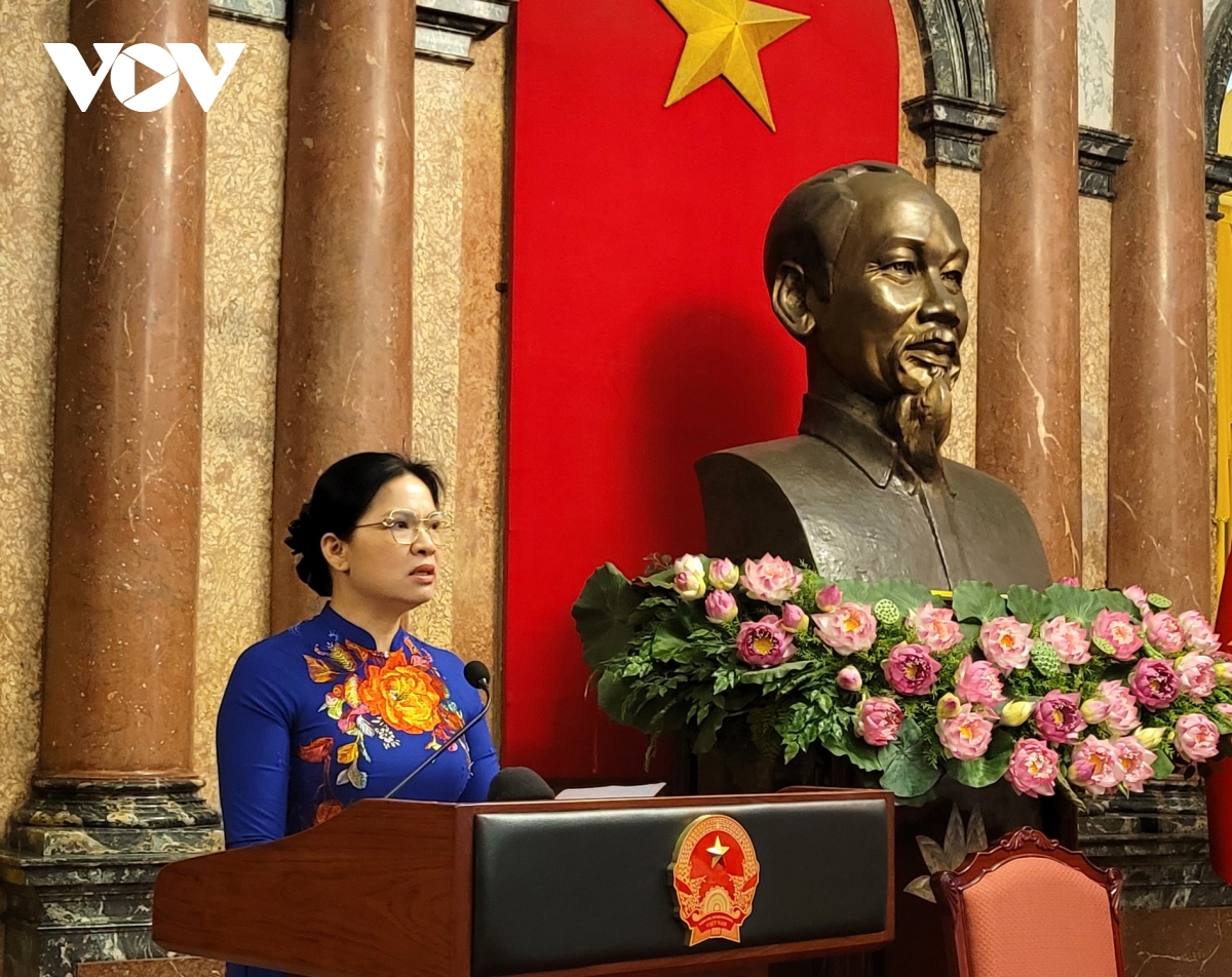 pho chu tich nuoc vo thi Anh xuan gap mat dai bieu phu nu viet nam hinh anh 2