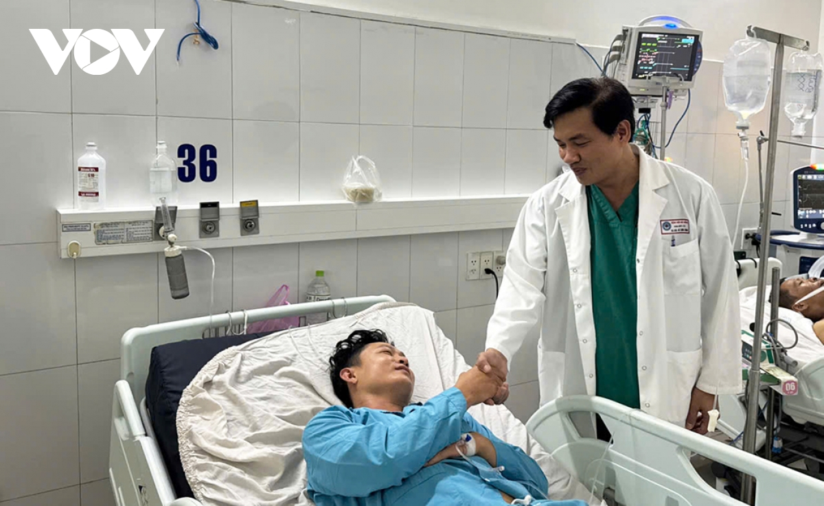 một người đi câu may mắn sống sót sau hơn 30 giờ trôi dạt trên biển hình ảnh 1 mot nguoi di cau may man song sot sau hon 30 gio troi dat tren bien hinh anh 1