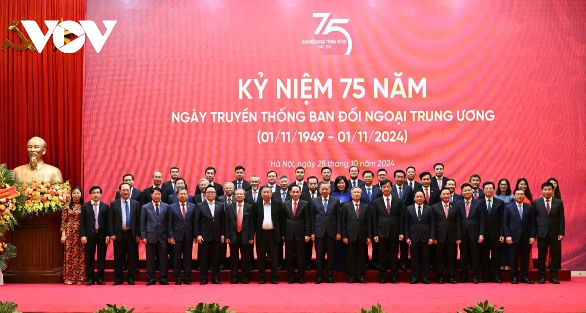 tổng bí thư dự lễ kỷ niệm 75 năm ngày truyền thống ban Đối ngoại trung ương hình ảnh 10 tong bi thu du le ky niem 75 nam ngay truyen thong ban Doi ngoai trung uong hinh anh 10