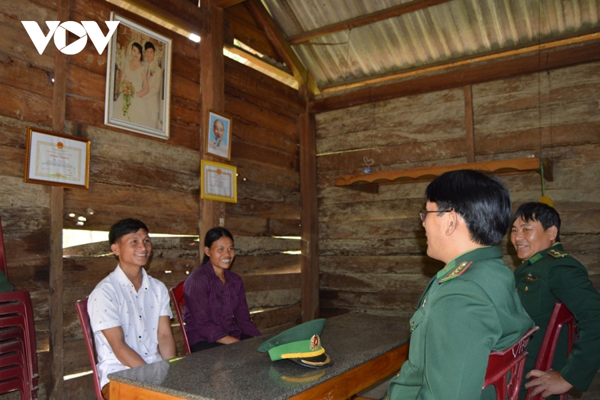 Đoàn kết bản làng, giữ bình yên trên biên giới hình ảnh 5 Doan ket ban lang, giu binh yen tren bien gioi hinh anh 5