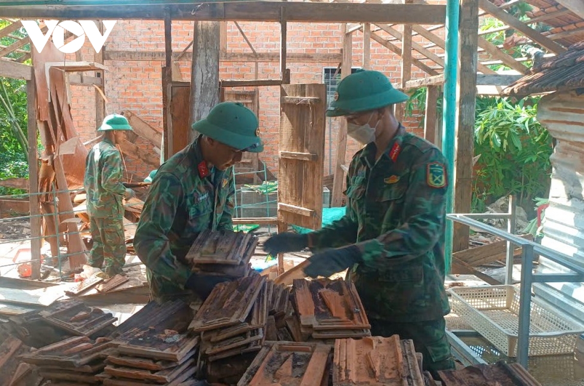 nhung dai doi bo binh thep tren bien gioi Dak lak hinh anh 3