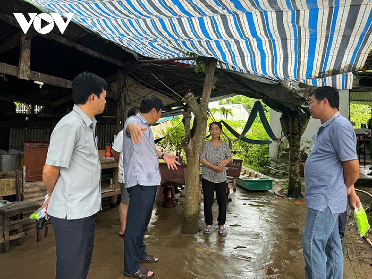 Đồng tháp công bố tình huống khẩn cấp sạt lở bờ sông tiền hình ảnh 2 Dong thap cong bo tinh huong khan cap sat lo bo song tien hinh anh 2