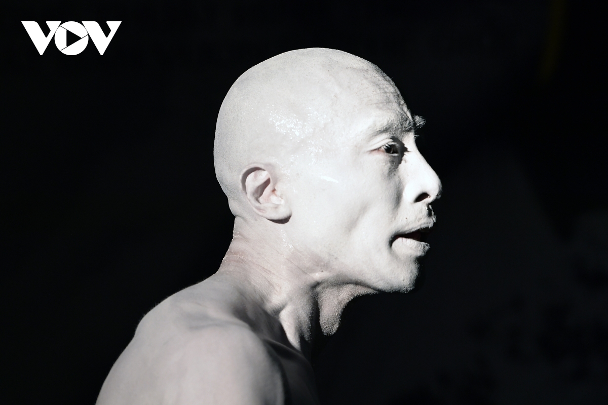 butoh - nghe thuat kham pha chuyen dong co the doc dao cua nhat ban hinh anh 6