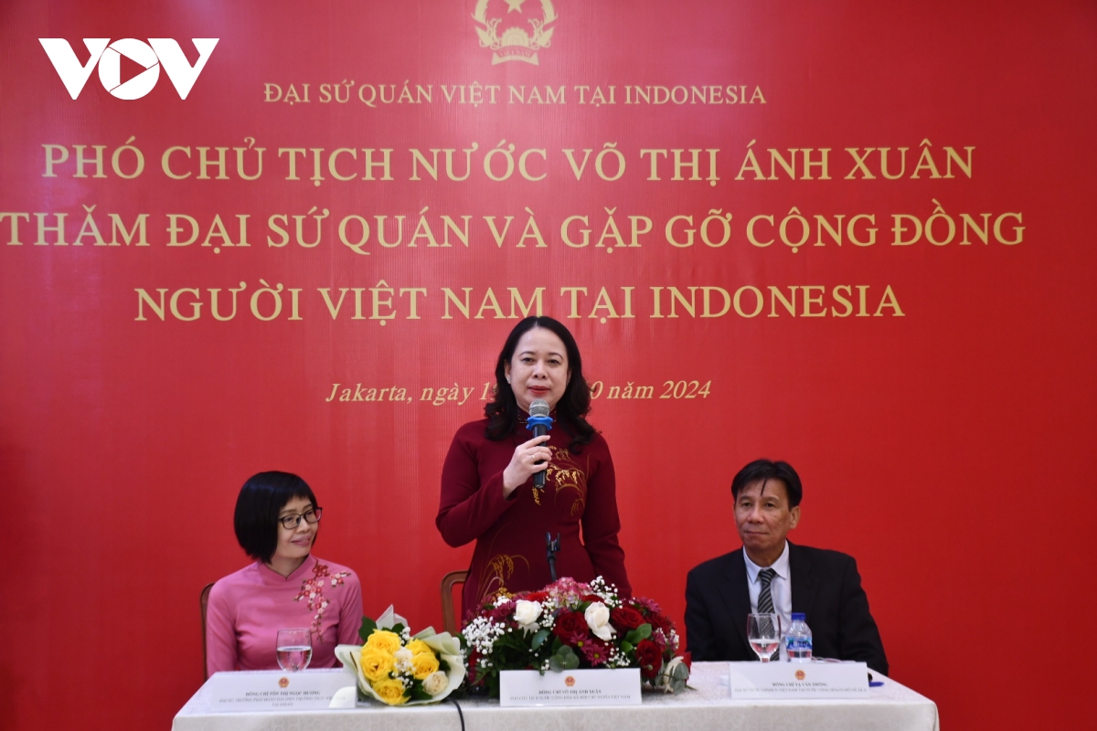 Phó Chủ tịch nước Võ Thị Ánh Xuân thăm Đại sứ quán Việt Nam tại Indonesia