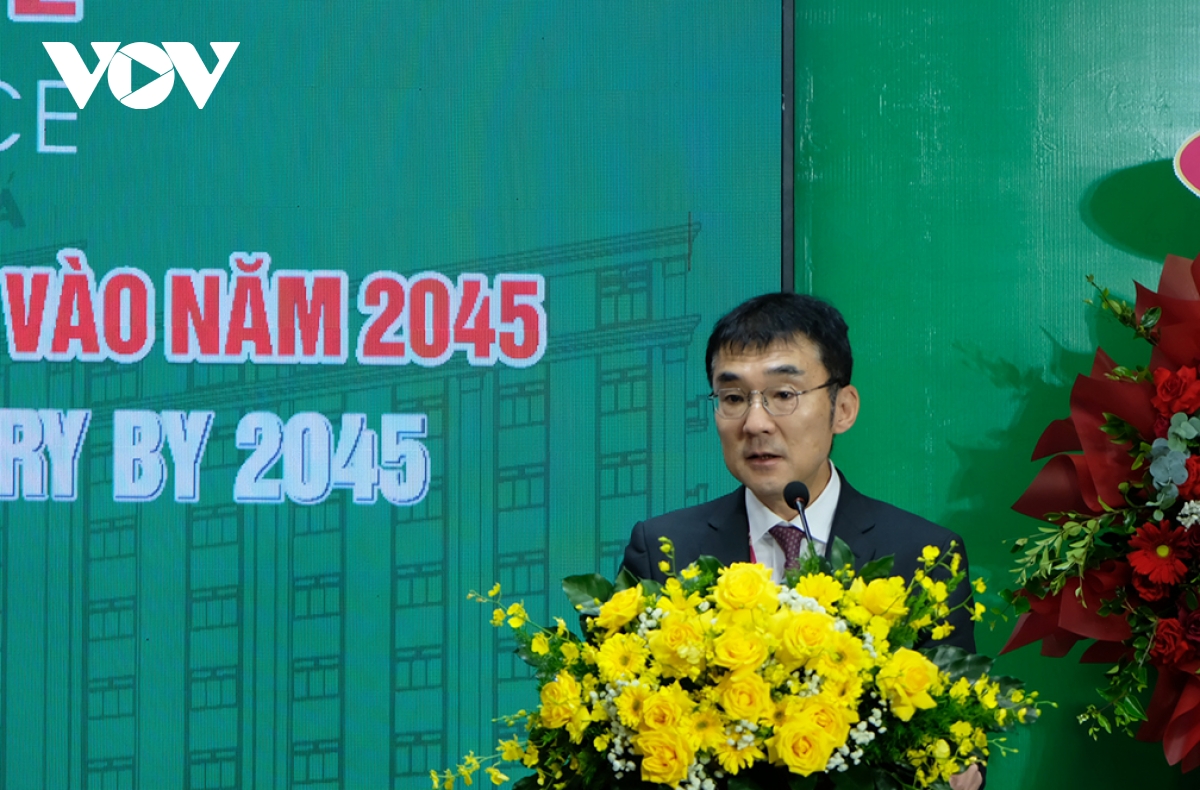 thach thuc cua viet nam huong toi quoc gia co thu nhap cao vao nam 2045 hinh anh 1