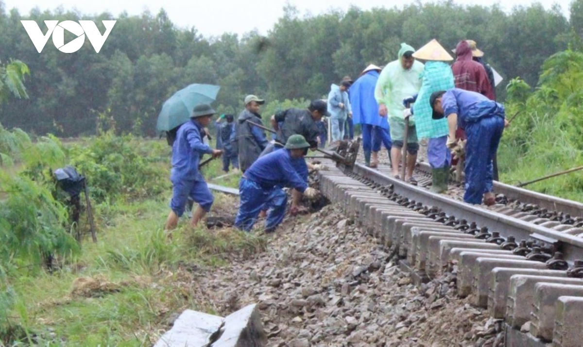 thông tuyến đường sắt ở khu vực cầu sa lung, huyện vĩnh linh, tỉnh quảng trị hình ảnh 2 thong tuyen duong sat o khu vuc cau sa lung, huyen vinh linh, tinh quang tri hinh anh 2