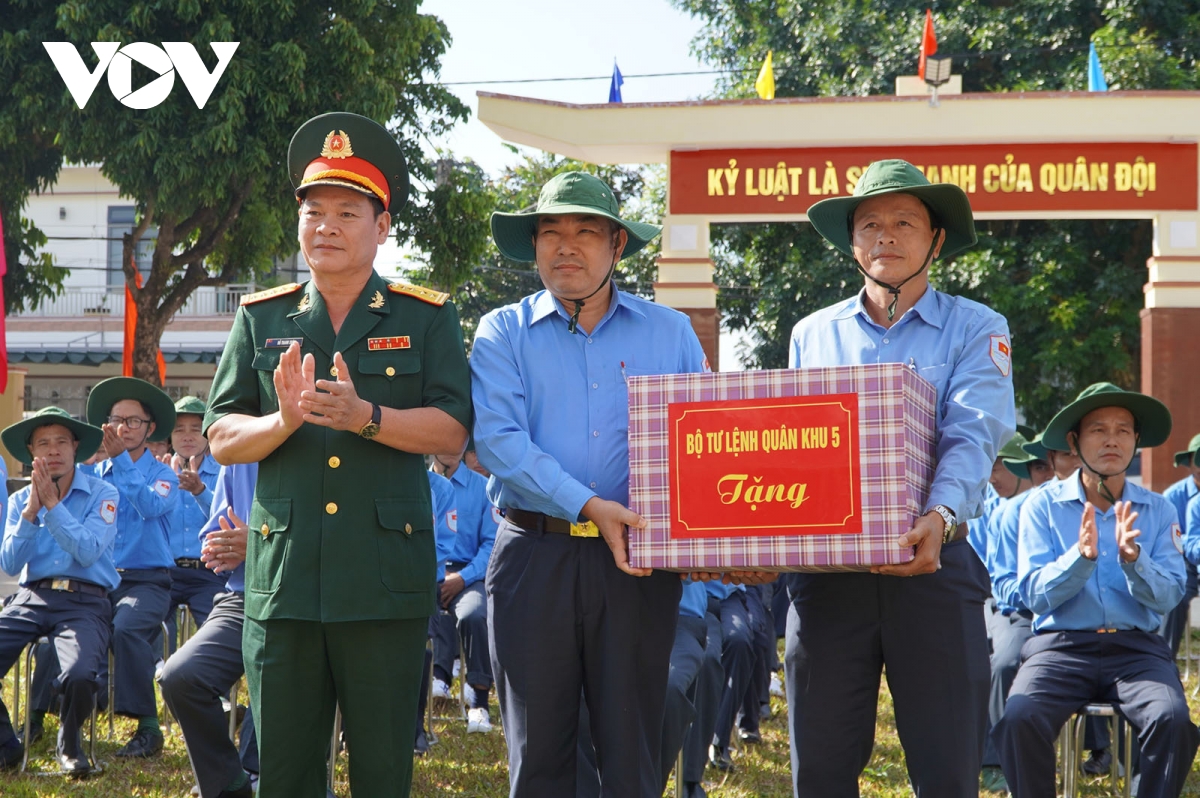 kon tum xuat quan tim kiem, quy tap hai cot liet si tai lao va campuchia hinh anh 1