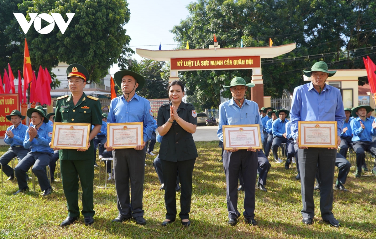 kon tum xuat quan tim kiem, quy tap hai cot liet si tai lao va campuchia hinh anh 2