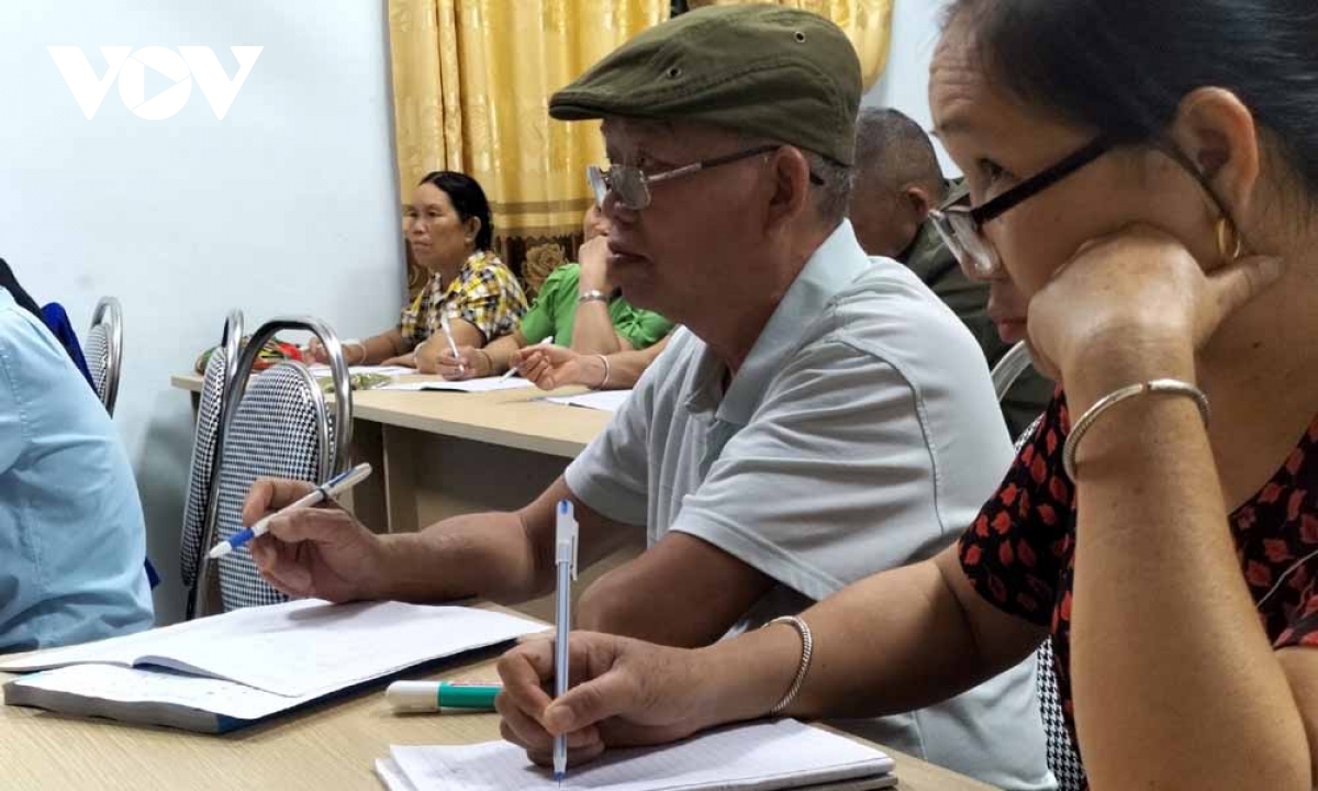 truyền dạy để bảo tồn, phát huy bản sắc văn hoá dân tộc ở lai châu hình ảnh 2 truyen day de bao ton, phat huy ban sac van hoa dan toc o lai chau hinh anh 2