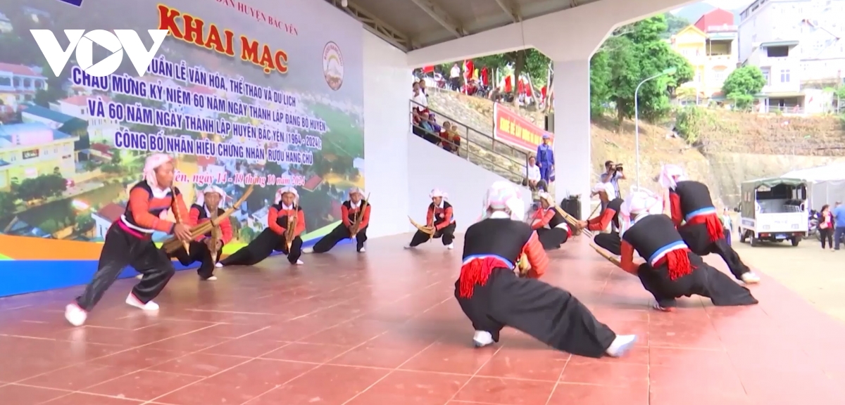 khong gian van hoa tren que huong vo chong a phu hinh anh 3