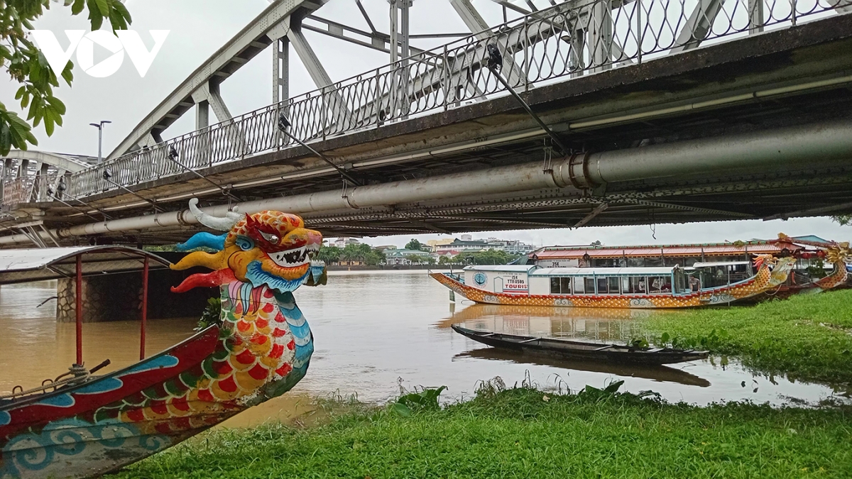 thừa thiên huế bão số 6 làm tốc mái, hư hỏng 214 ngôi nhà hình ảnh 1 thua thien hue bao so 6 lam toc mai, hu hong 214 ngoi nha hinh anh 1